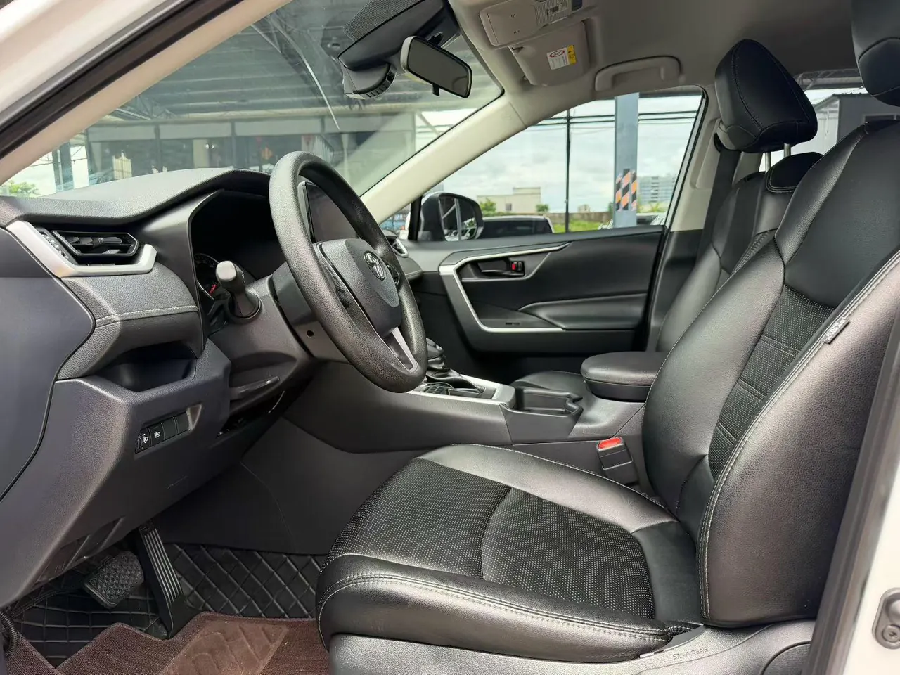 Toyota 2023 RAV4 Rongbo 2.0 Stepless Two-Drive City Edition Automatic Gear 8