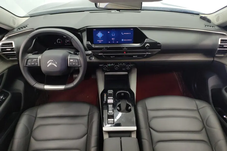 Citroen Versailles C5 X 2022 C5 X 1.6T Enjoy an Uncommon Year of Tiger Opening Edition Automatic Gear 7