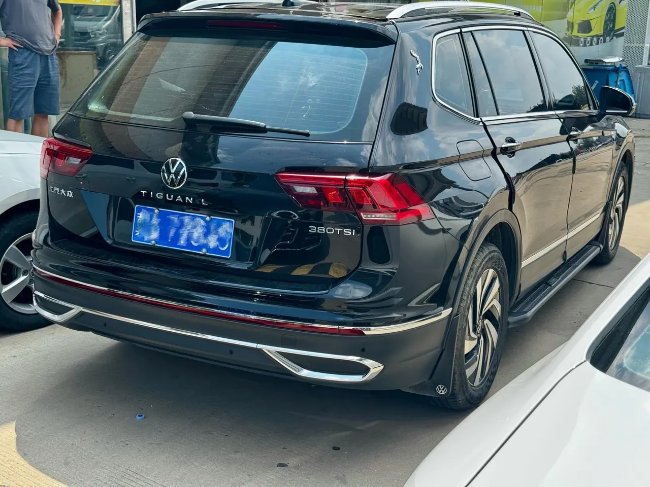 Volkswagen 2022 Tiguan L 2.0TSI 330TSI Two-Drive Smart Edition Automatic Gear 6