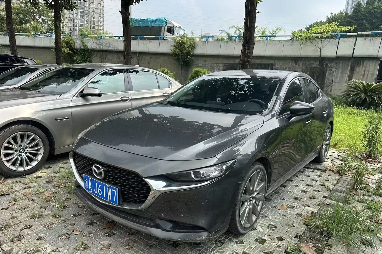打开图片灯箱:Mazda 3 Oncorsela 2020 Mazda 3 Oncorsela-sedan 2.0 elegant automatic gear