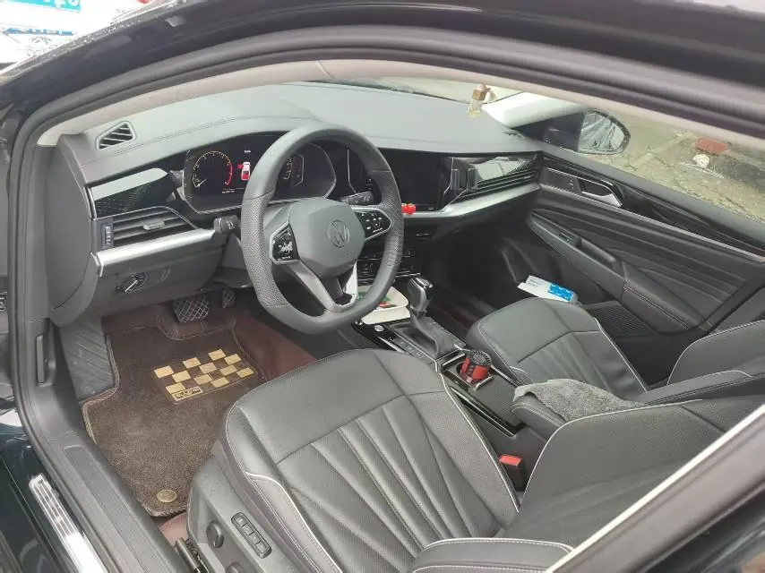 Volkswagen 2024 Passat 2.0TSI 330TSI Star Elite Edition Automatic Gear 3