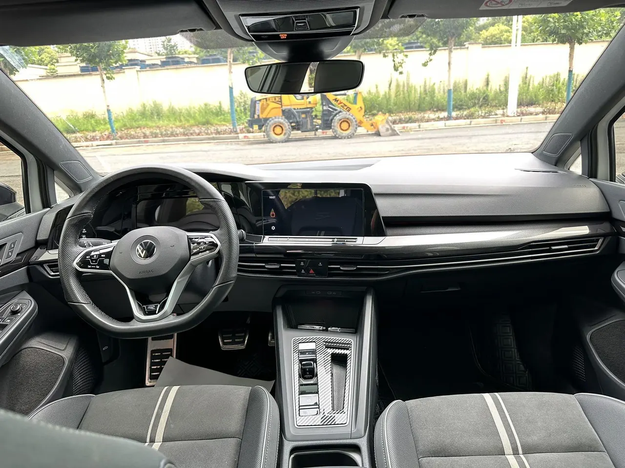 Volkswagen 2023 Golf 8 R-Line 1.4TSI 280TSI Lite Automatic 6