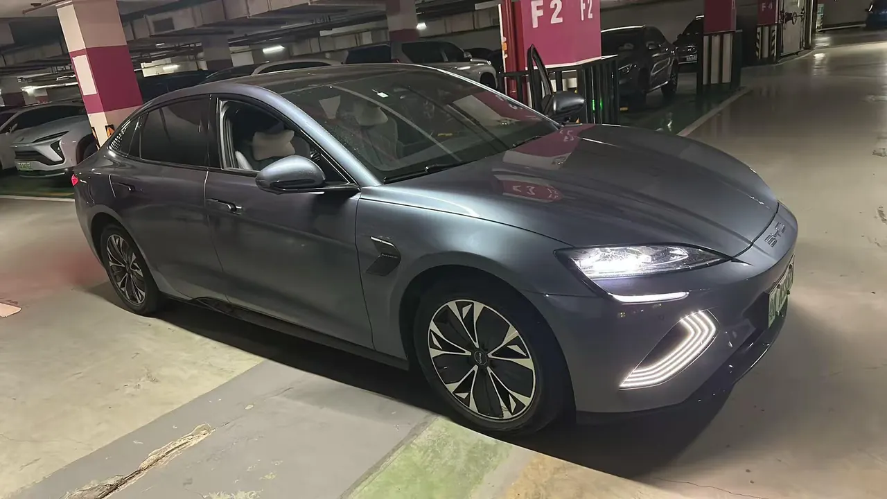 BYD 2022 seals 550km standard endurance rear drive elite automatic gear 2