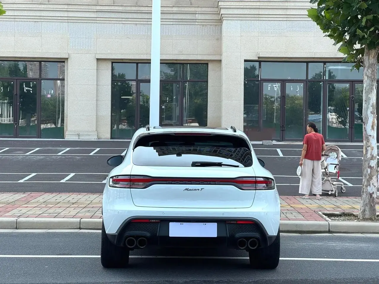 Porsche Macan (Imported) 2022 Macan T 2.0T Automatic 7