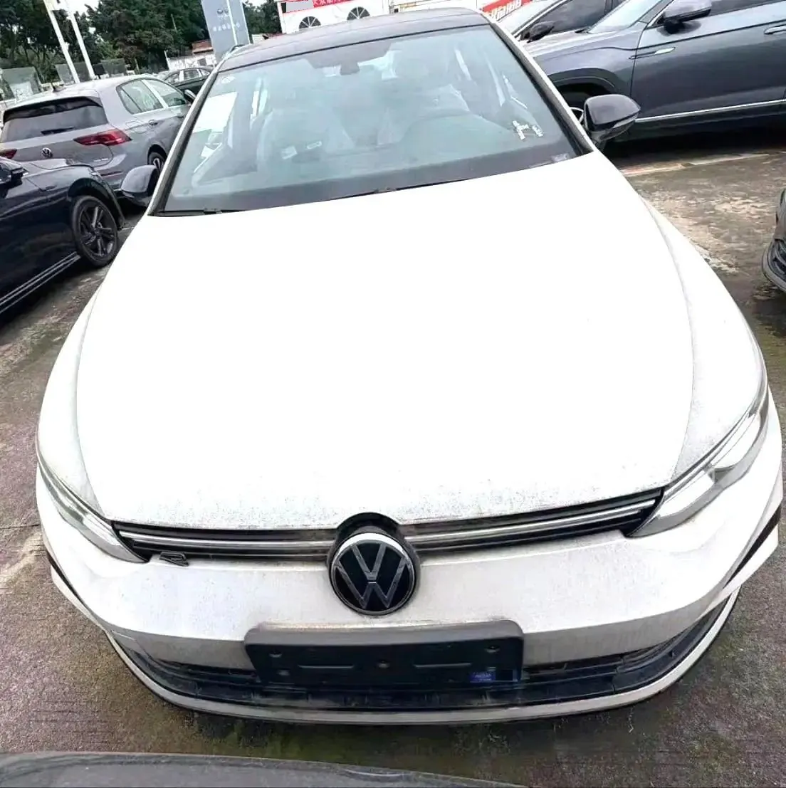 Volkswagen 2023 Golf 8 R-Line 1.4TSI 280TSI Lite Automatic 2