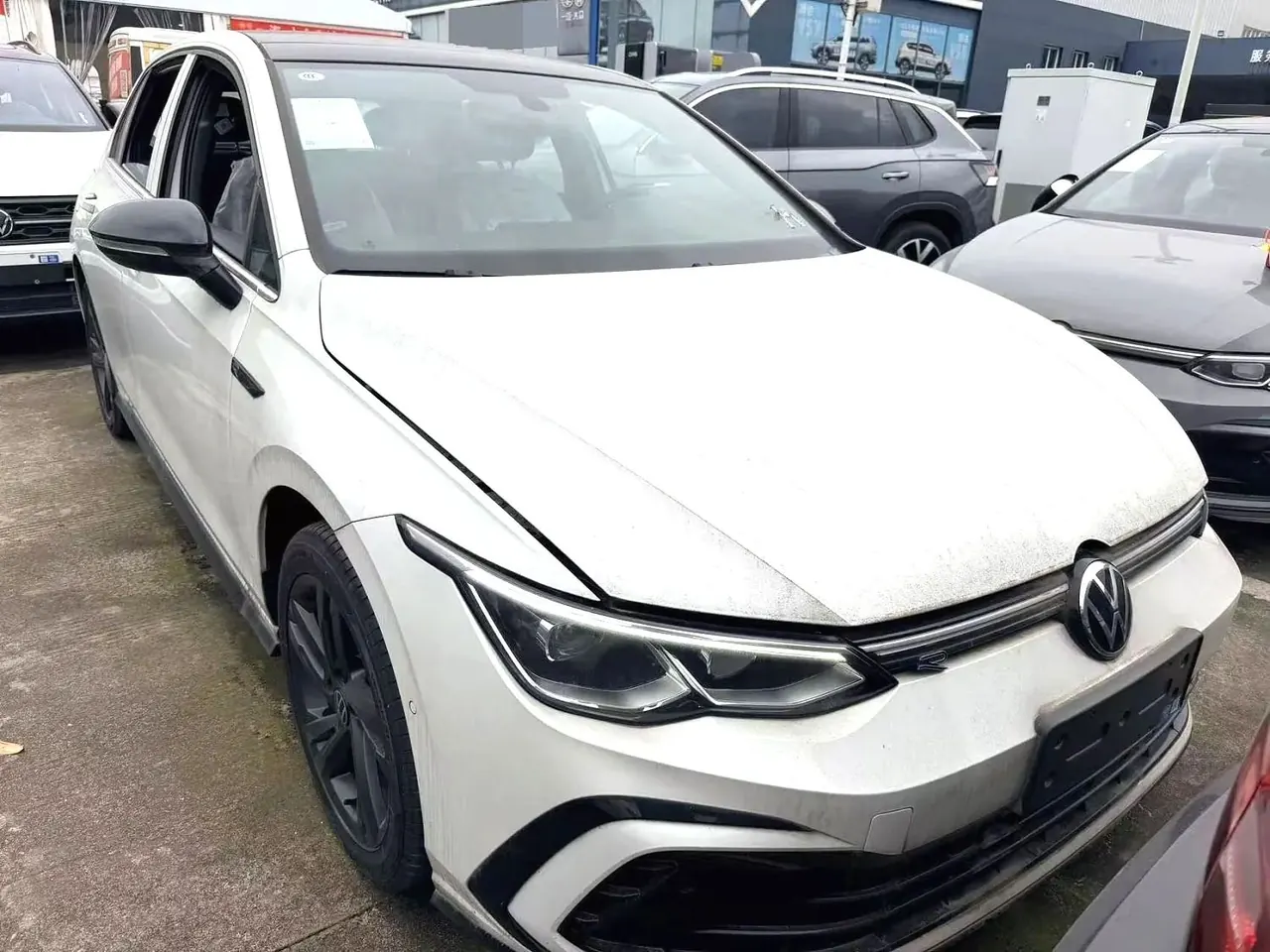 Volkswagen 2023 Golf 8 R-Line 1.4TSI 280TSI Lite Automatic 3