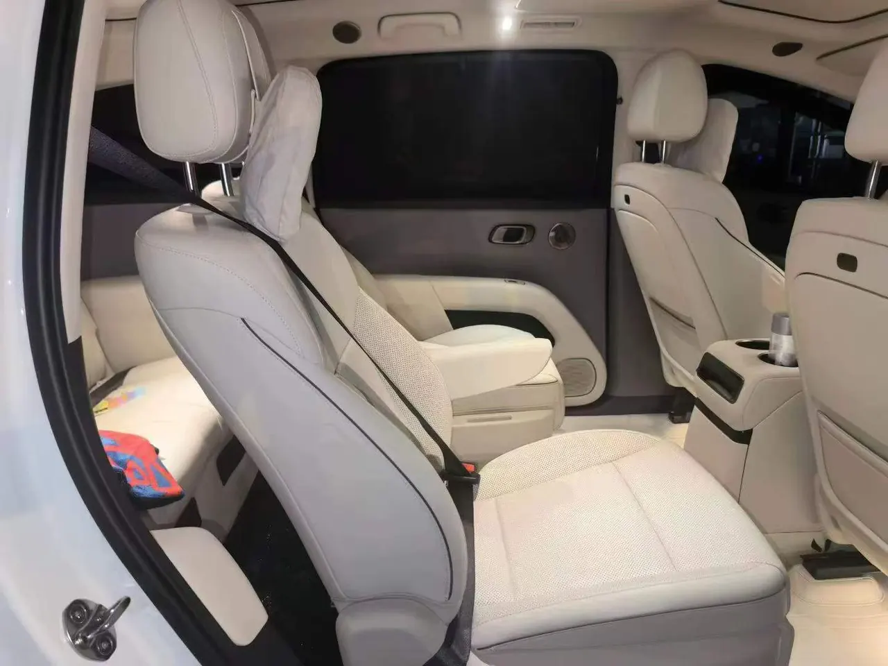 Li 2025 i8 Standard Edition Automatic Gear 4