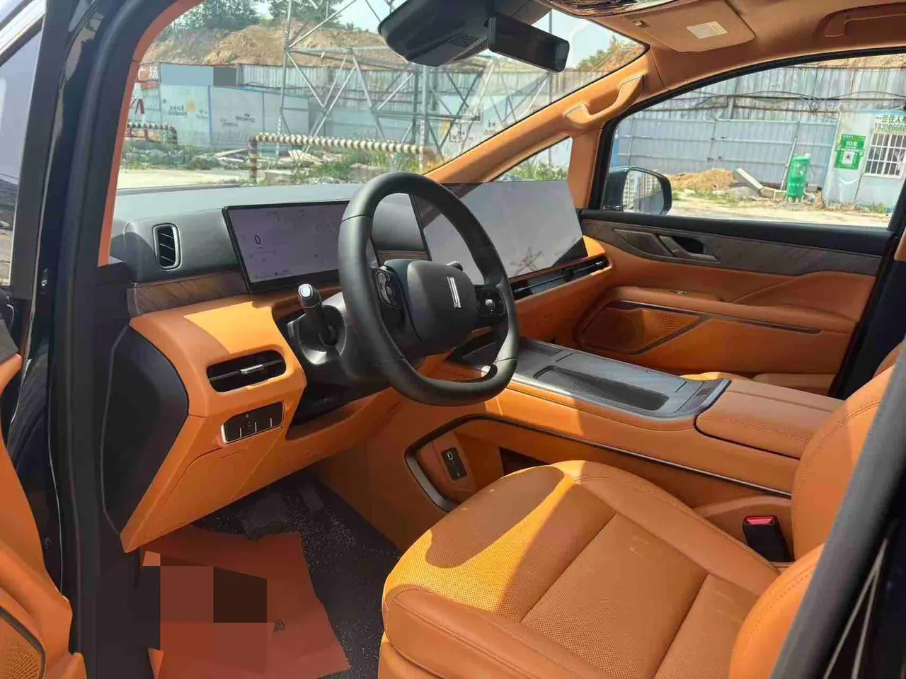 WEY 2025 VV7 Hi4 1.5T Four-Wheel-Drive Automatic Model 4