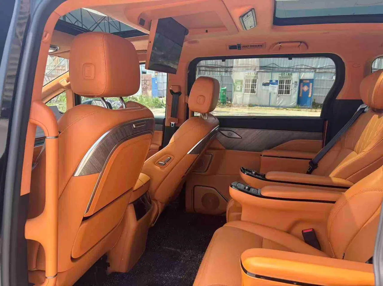 WEY 2025 VV7 Hi4 1.5T Four-Wheel-Drive Automatic Model 6