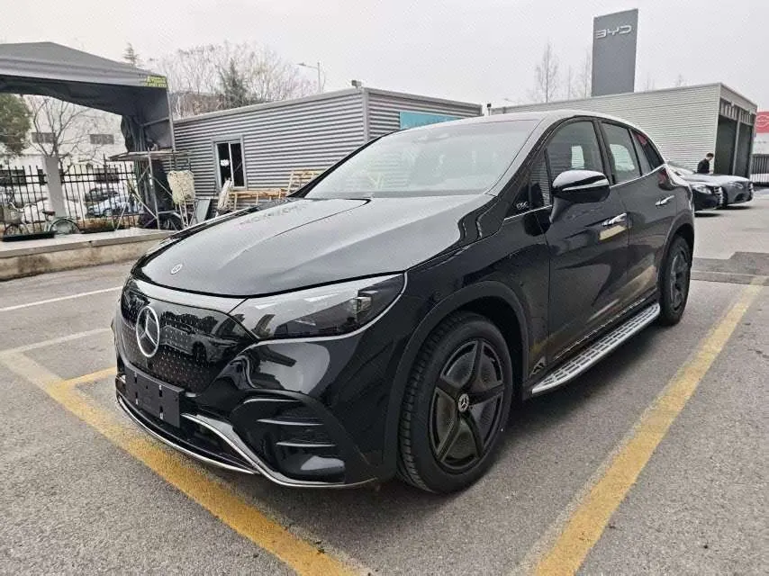 打开图片灯箱:Mercedes Benz 2026 EQE SUV 500 4MATIC EQE SUV 500 4MATIC Flagship Automatic