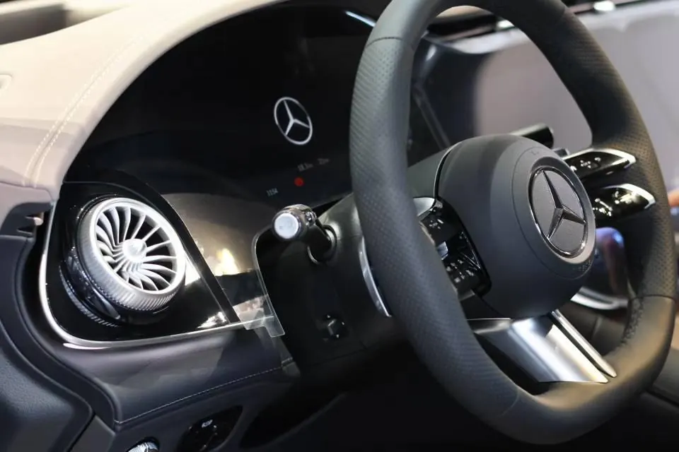 Mercedes Benz 2026 EQE SUV 500 4MATIC EQE SUV 500 4MATIC Flagship Automatic 4