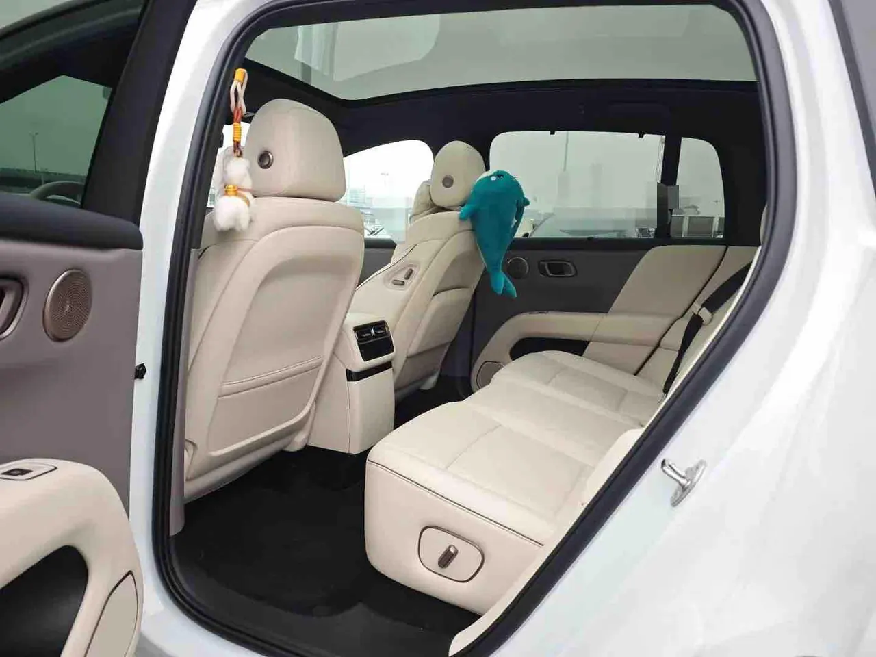 Li 2025 i6 four-wheel drive basic automatic transmission 5