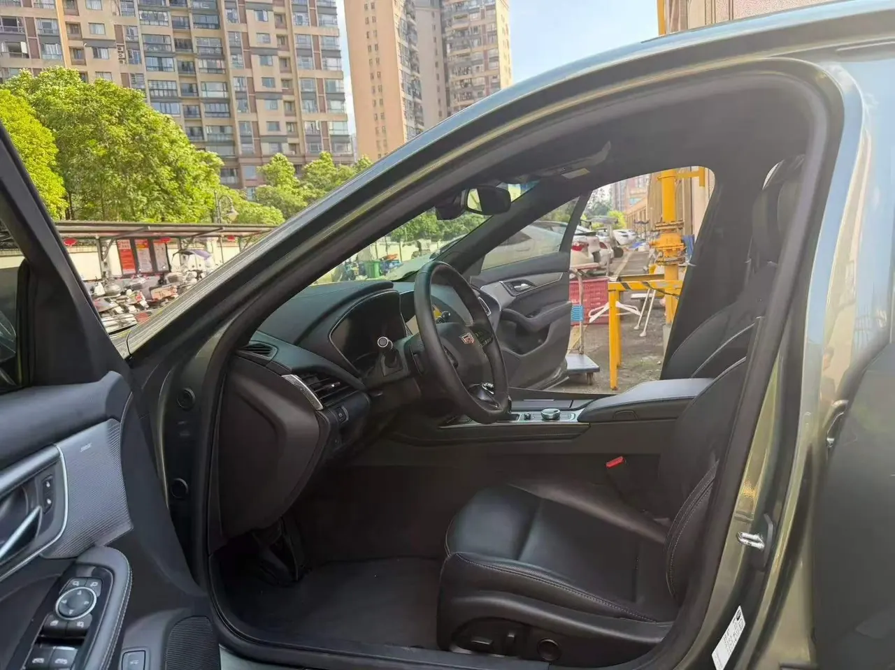 Cadillac 2022 CT5 2.0T 28T luxury automatic gear 4