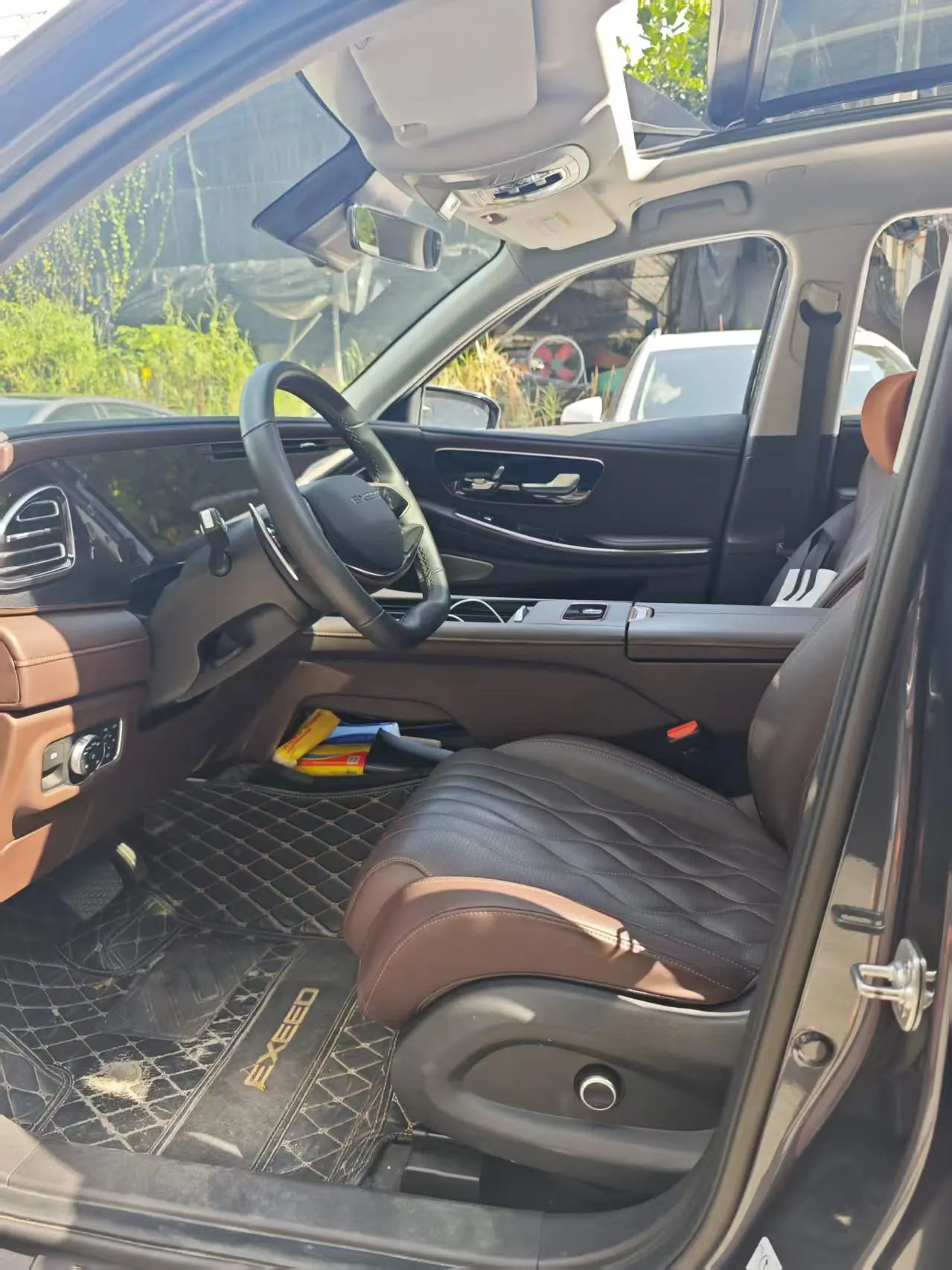 Xingtu 2023 Lanyue 2.0T 400T 4-wheel drive Xingzun Edition 6-seat automatic gear 2