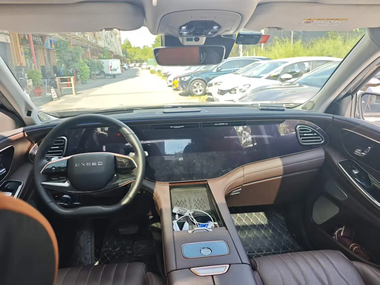 Xingtu 2023 Lanyue 2.0T 400T 4-wheel drive Xingzun Edition 6-seat automatic gear 4