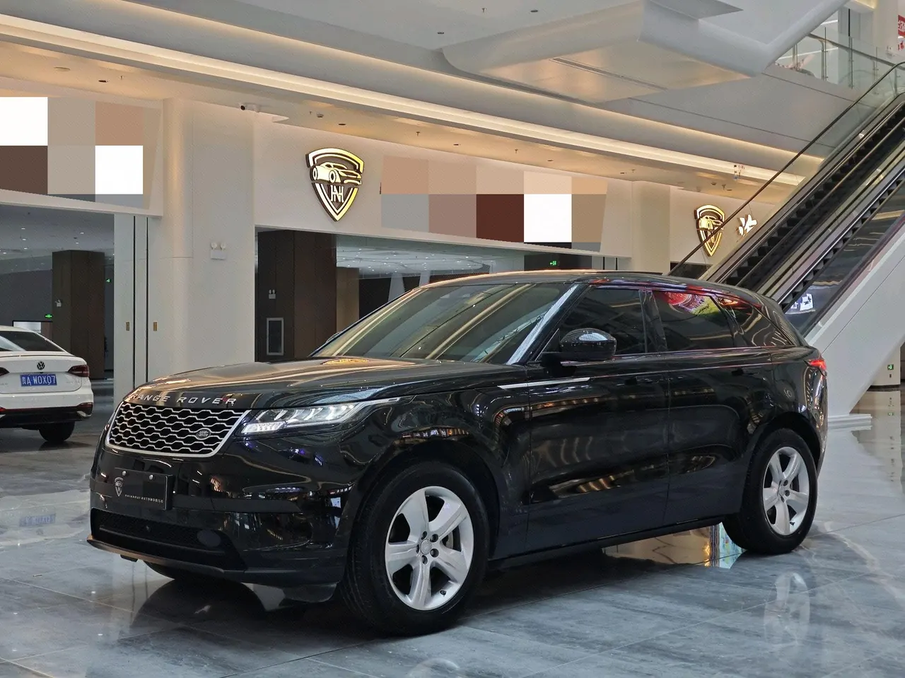 Open image lightbox: Land Rover Range Rover Star Pulse (Imported) 2021 Range Rover Star Pulse 2.0T P250 Automatic Gear