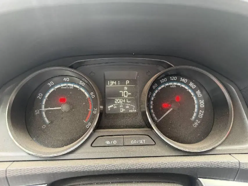 Skoda 2021 Komik 1.5 Comfort Edition Automatic Gear 6