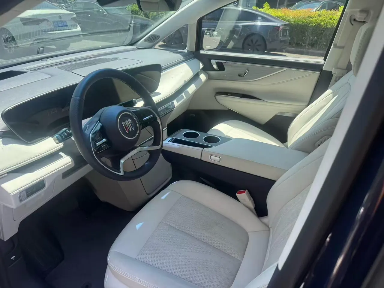 Buick 2026 GL8 Lu Zun PHEV 1.5T Luxury Edition Automatic Gear 2