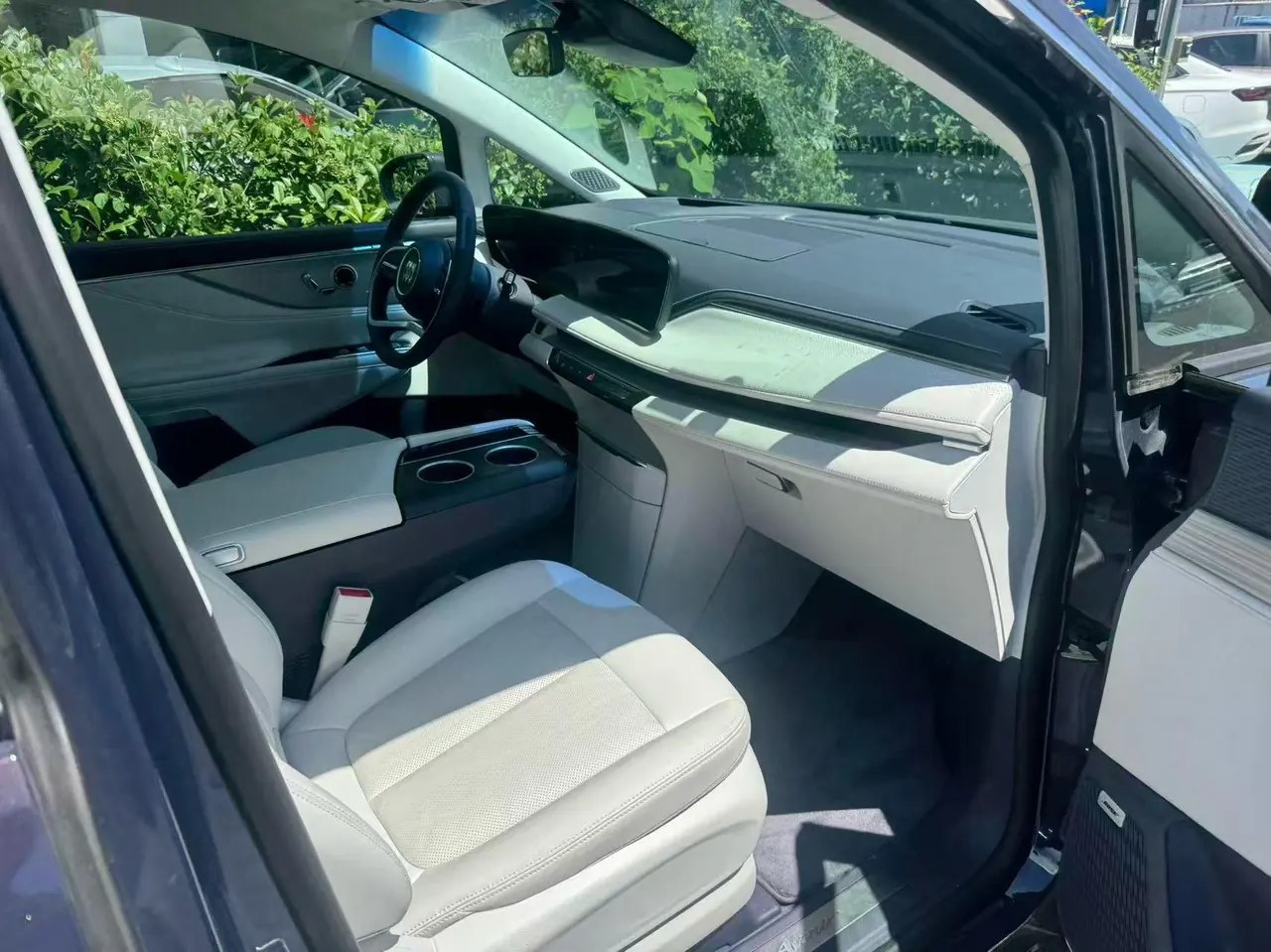 Buick 2026 GL8 Lu Zun PHEV 1.5T Luxury Edition Automatic Gear 5