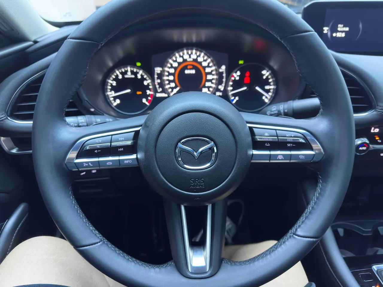 Mazda 3 Oncorsela 2022 Mazda 3 Oncorsela-sedan 2.0 quality smart version automatic transmission 11