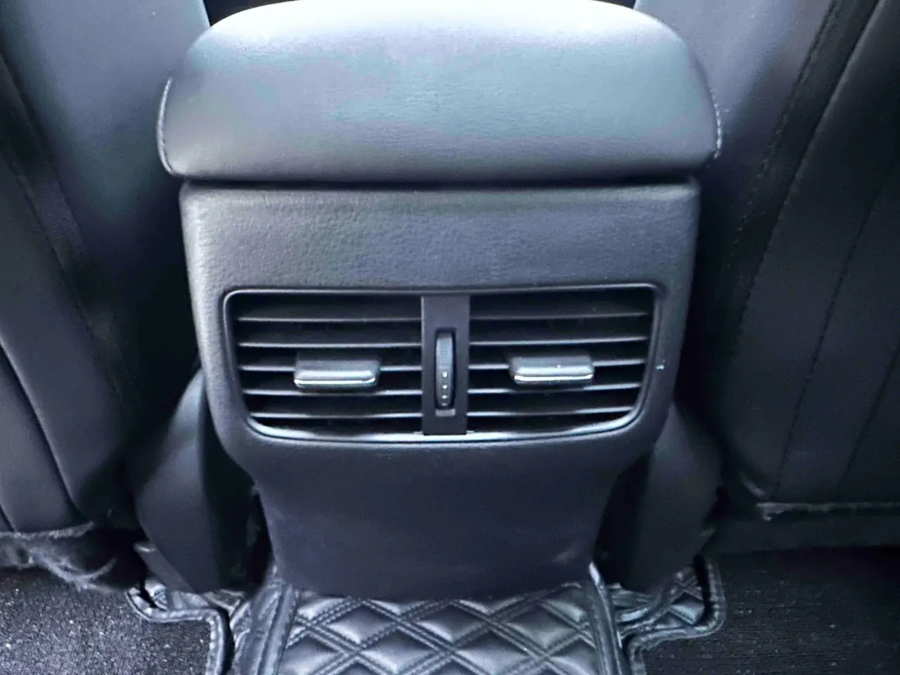 Mazda 3 Oncorsela 2022 Mazda 3 Oncorsela-sedan 2.0 quality smart version automatic transmission 15