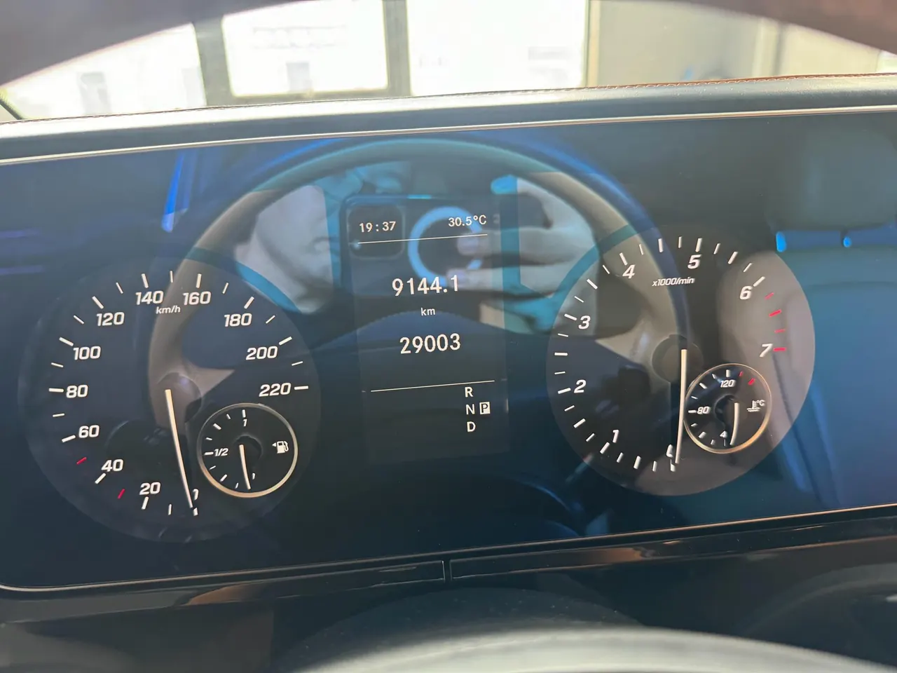 Mercedes Benz 2021 Vito 2.0T Business Edition 7-seat Automatic Gear 12