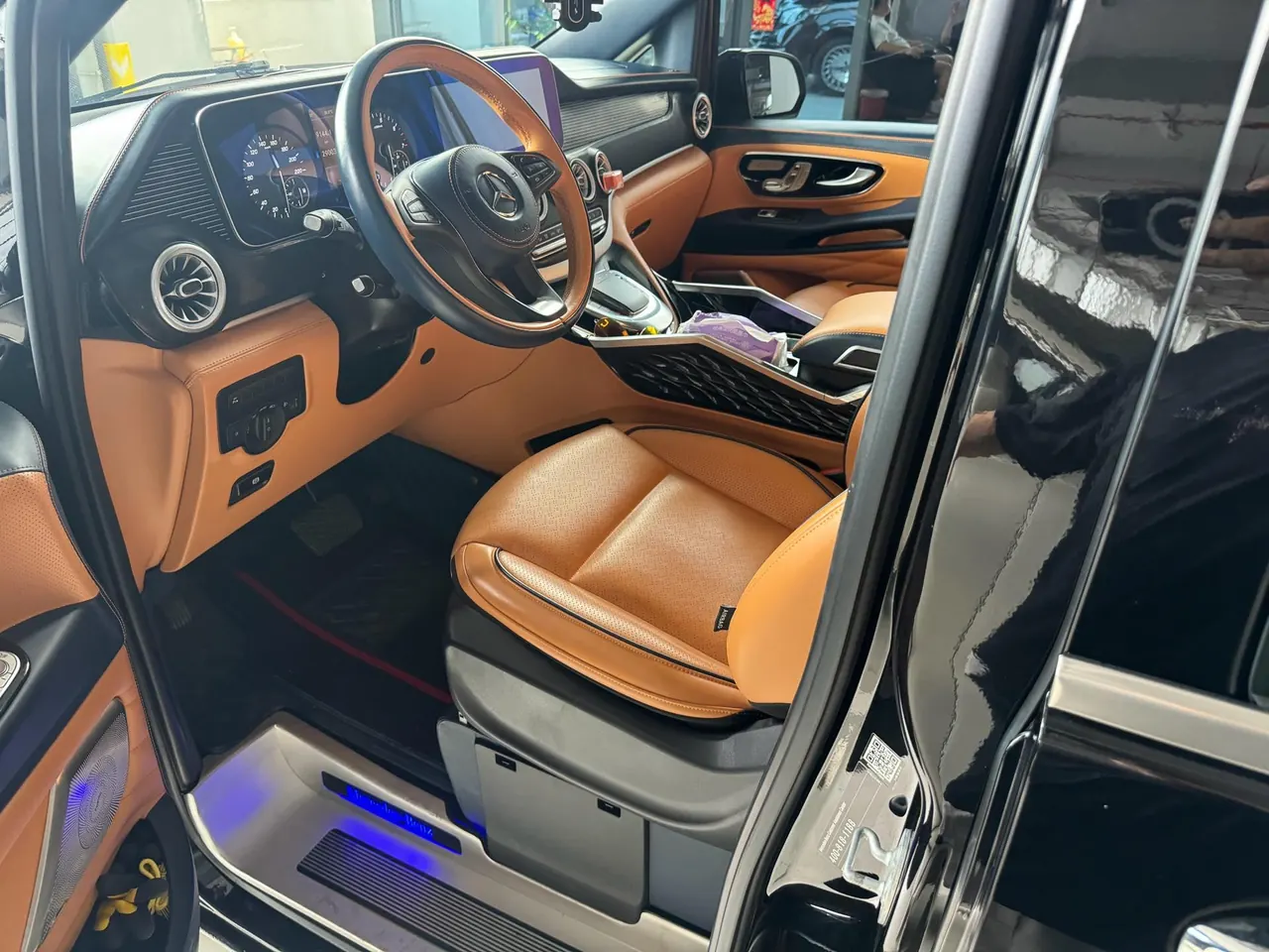 Mercedes Benz 2021 Vito 2.0T Business Edition 7-seat Automatic Gear 5