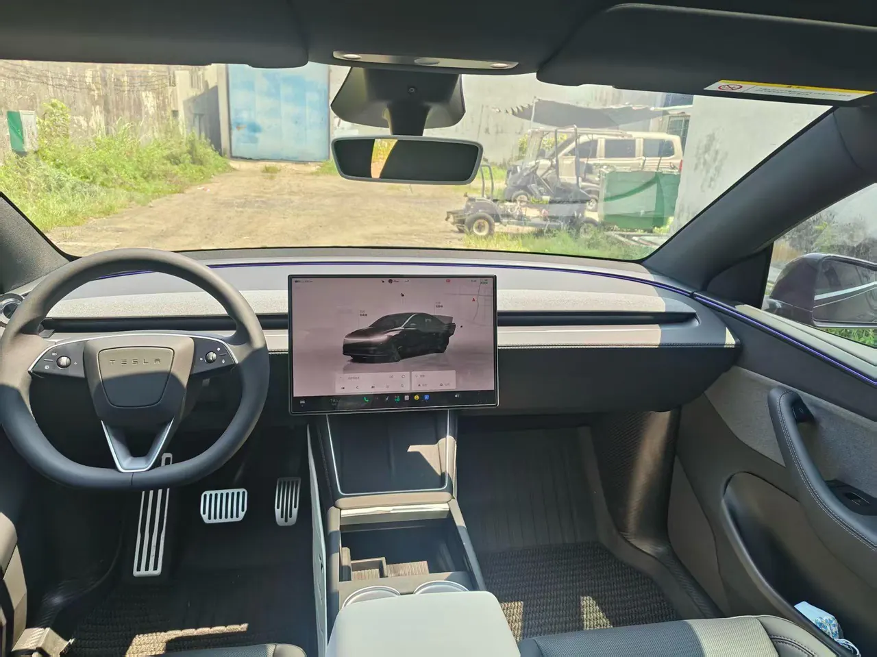 Tesla 2026 Model Y Rear-Wheel-Drive Automatic 5