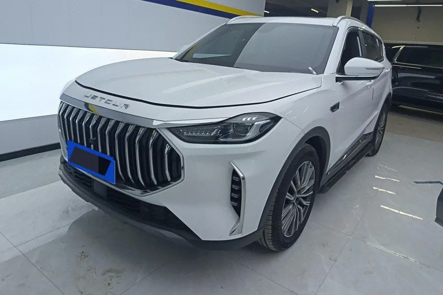 Open image lightbox: Jetour 2023 X70 PLUS 1.5T Brave PLUS7 Automatic Gear