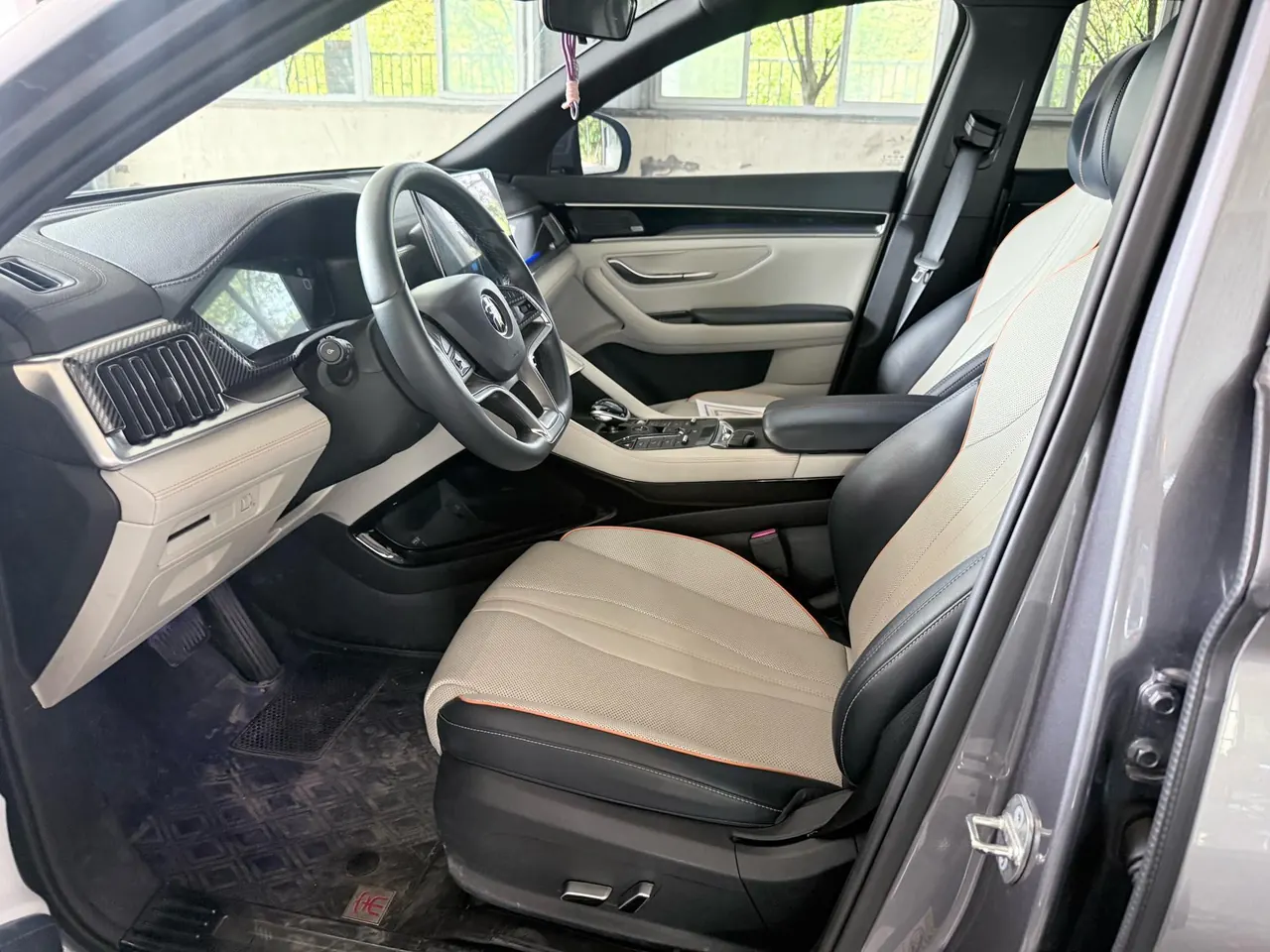 BYD Song PLUS New Energy 2021 Song PLUS DM-i 1.5 Stepless 51KM Honorable Automatic Gear 7