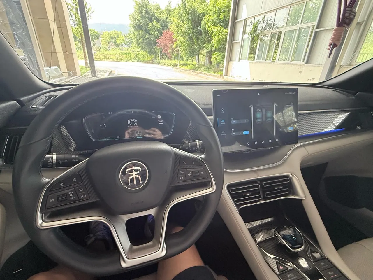 BYD Song PLUS New Energy 2021 Song PLUS DM-i 1.5 Stepless 51KM Honorable Automatic Gear 9
