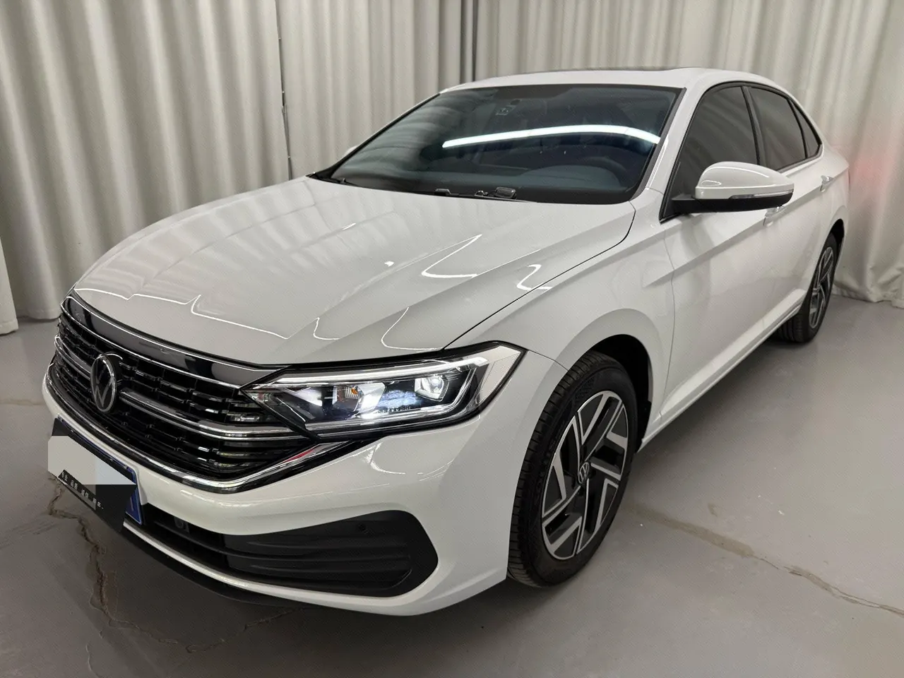 打开图片灯箱:Volkswagen 2026 Sagittarius 1.5TSI 300TSI 30 million Selected Exceed Automatic Gear