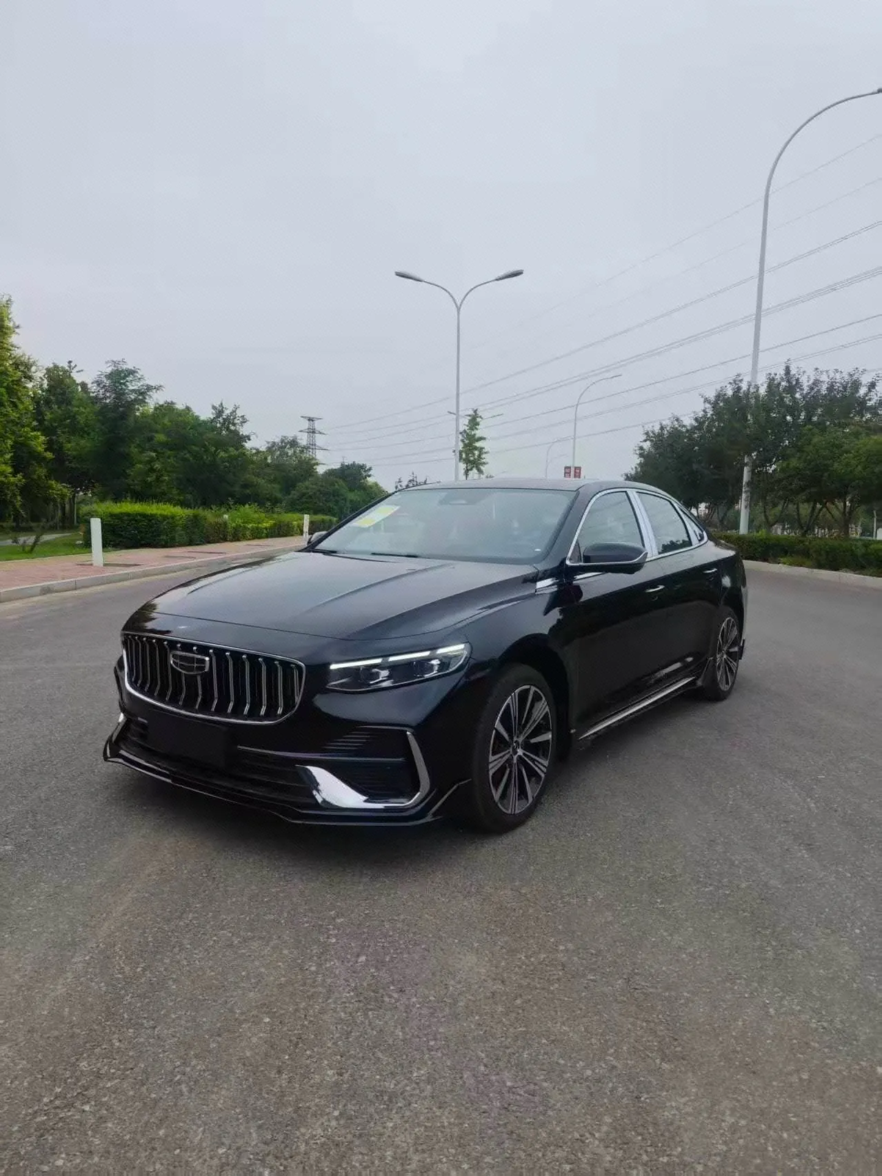 打开图片灯箱:Geely 2026 Star Rui 1.5TD Oriental Obsidian Kunlun Edition Automatic Gear