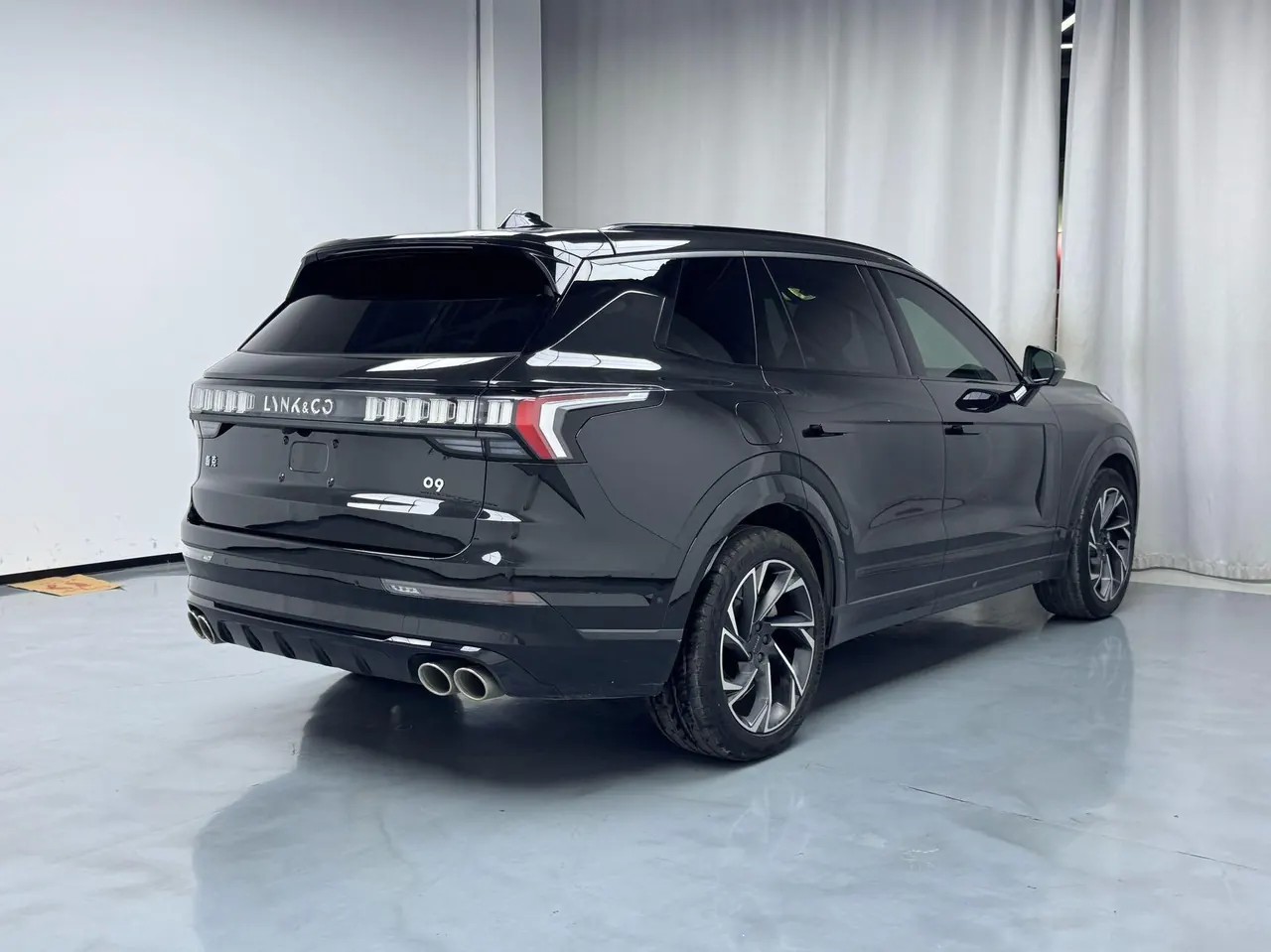 LYNK&amp;CO 09 New Energy 2021 LYNK&amp;CO 09 PHEV 2.0T Ultra 6‑seat Automatic 3
