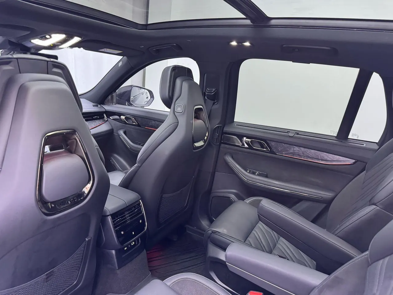LYNK&amp;CO 09 New Energy 2021 LYNK&amp;CO 09 PHEV 2.0T Ultra 6‑seat Automatic 5