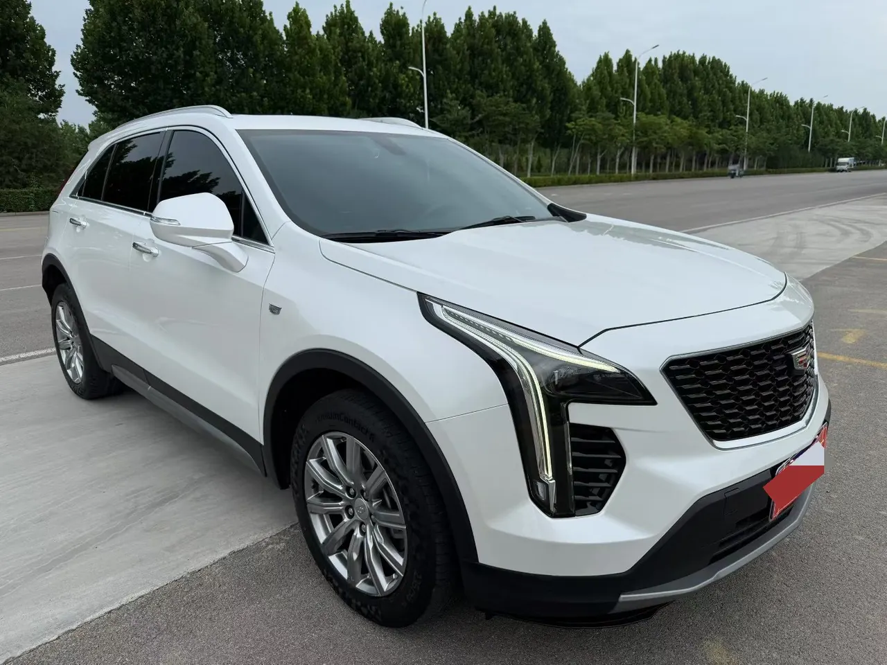 Cadillac 2021 XT4 2.0T 28T Two-Drive Leading Automatic Gear 3