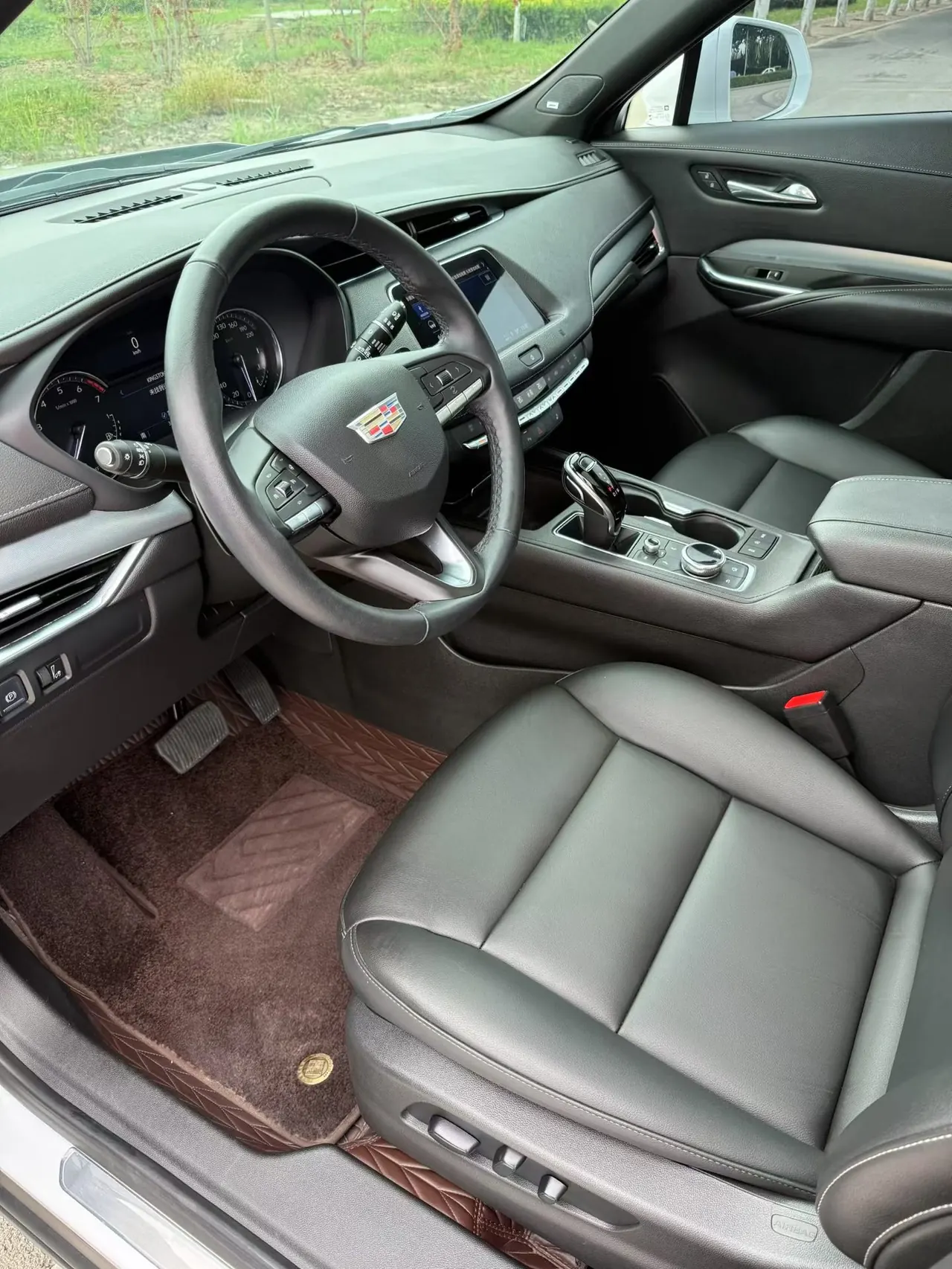 Cadillac 2021 XT4 2.0T 28T Two-Drive Leading Automatic Gear 7
