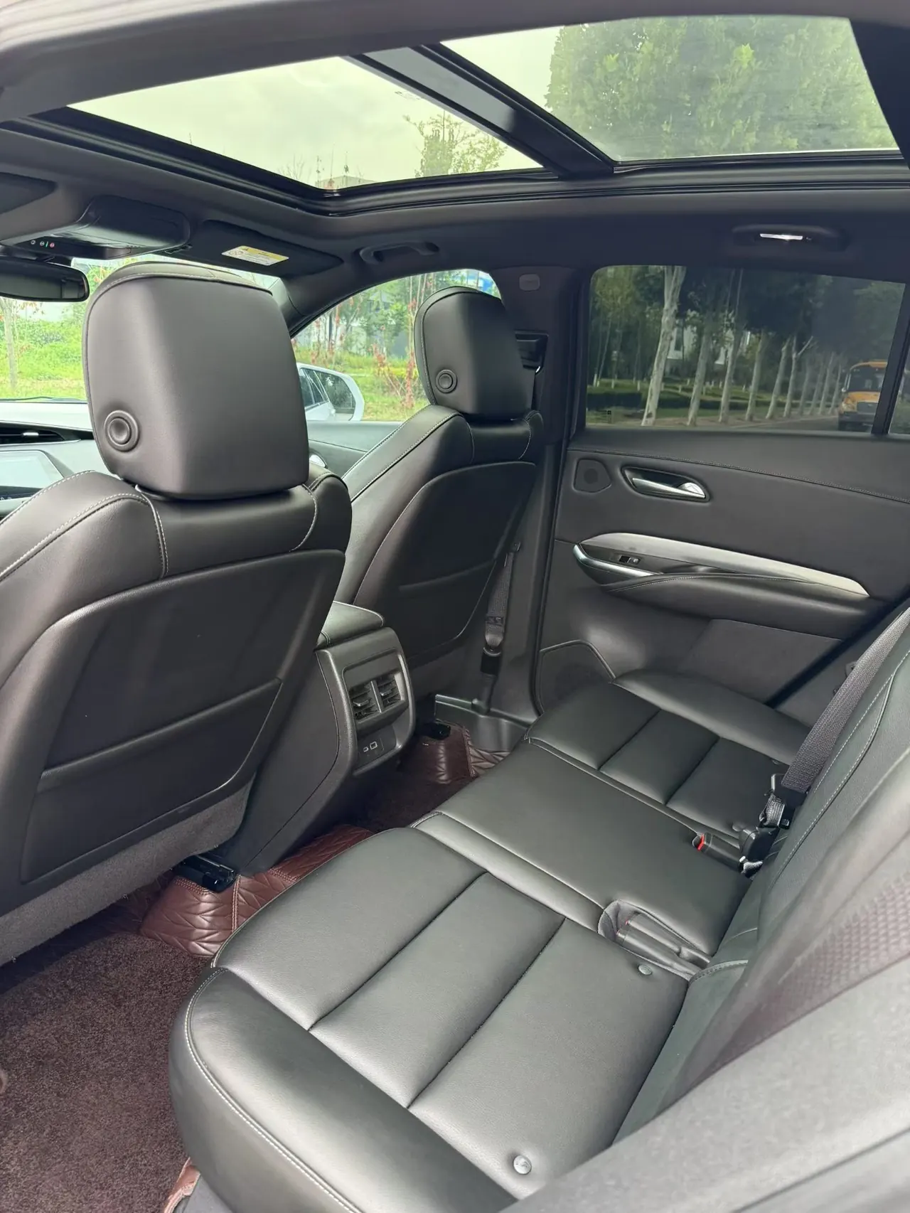 Cadillac 2021 XT4 2.0T 28T Two-Drive Leading Automatic Gear 8