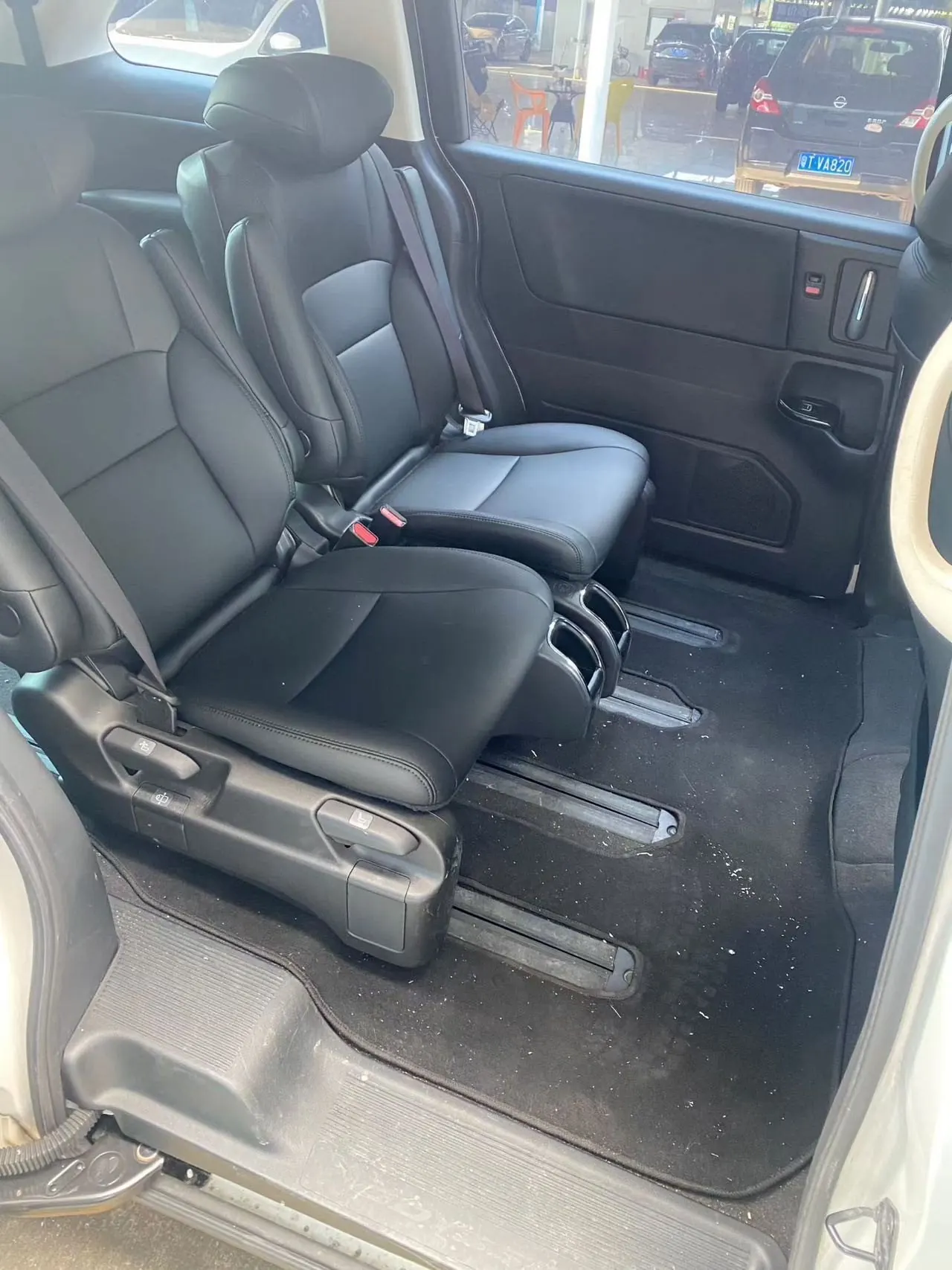 Honda 2022 Odyssey Hybrid 2.0 Stepless Sharp and Pleasant Edition Automatic Gear 4