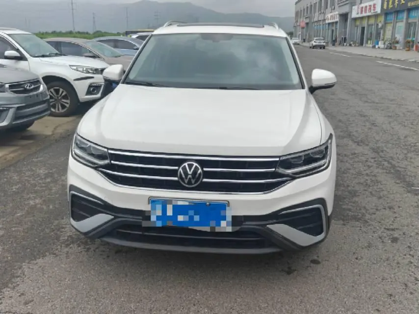 Volkswagen 2022 Tiguan L 2.0TSI 330TSI Two-Drive Smart Edition Automatic Gear 2