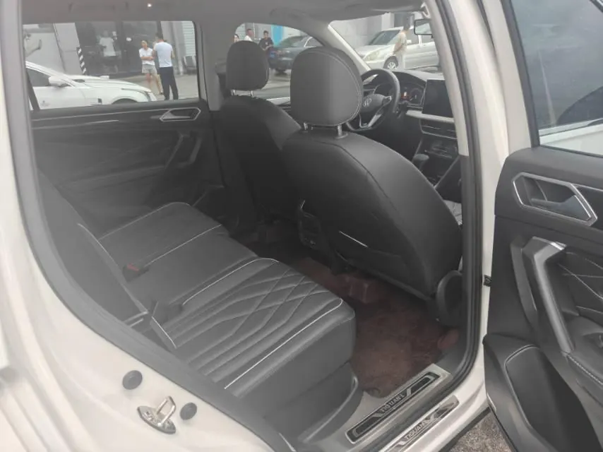 Volkswagen 2022 Tiguan L 2.0TSI 330TSI Two-Drive Smart Edition Automatic Gear 3