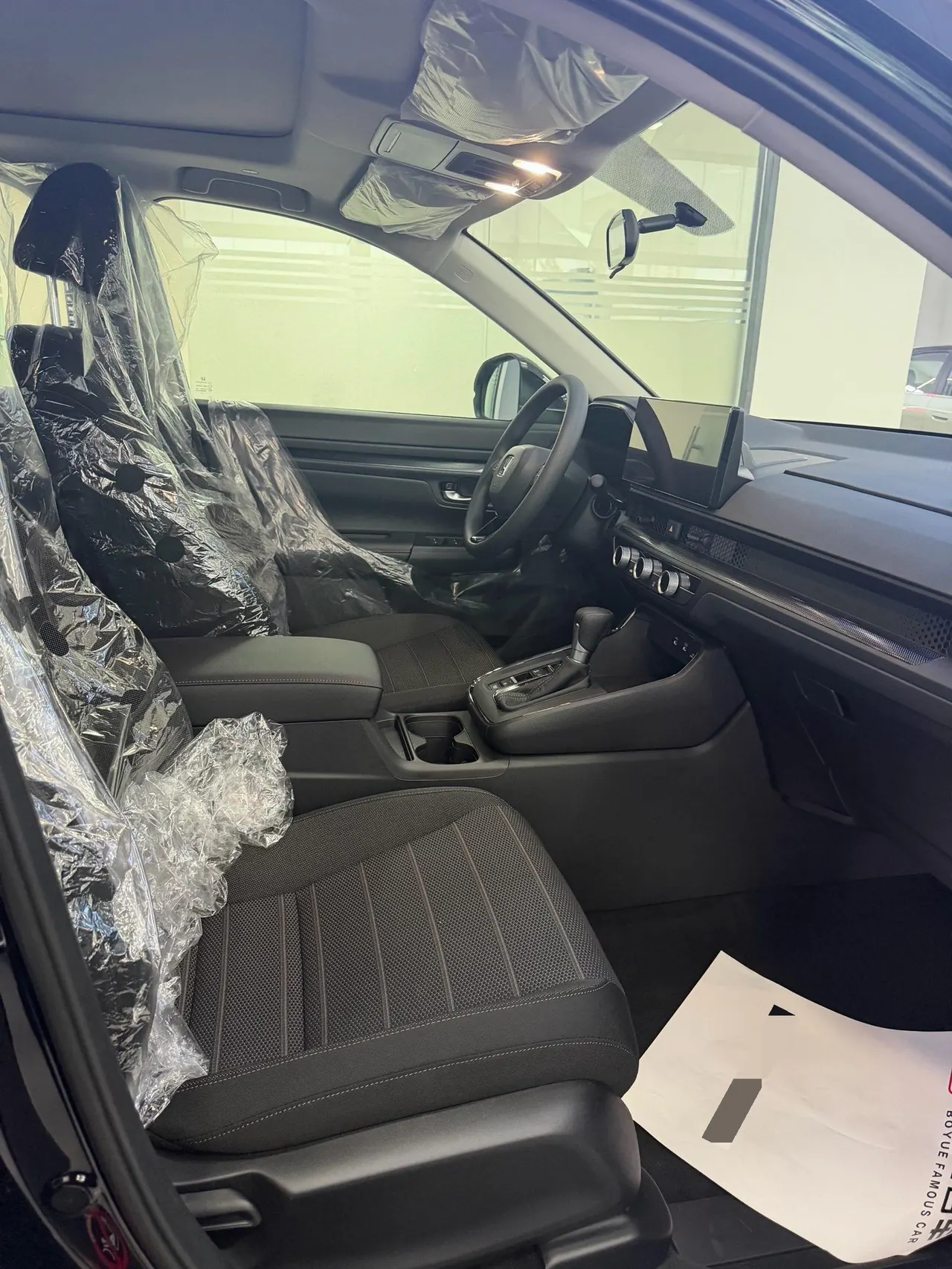 Honda 2026 CR-V 1.5T CVT 240TURBO Global 30-Year Legacy Edition Two-Wheel-Drive Active Model Automatic Transmission 3