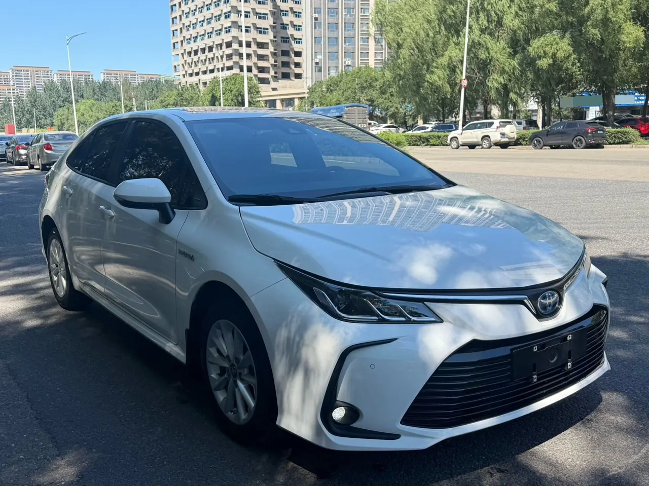 Toyota 2021 Corolla Double Engine 1.8 Stepless Elite Automatic Gear 3