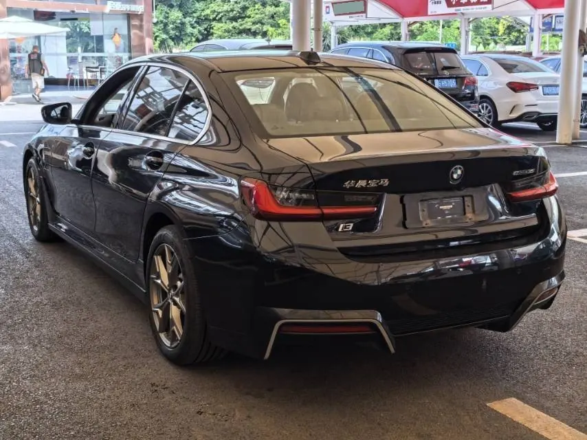 BMW 2022 i3 eDrive 35L automatic gear 7