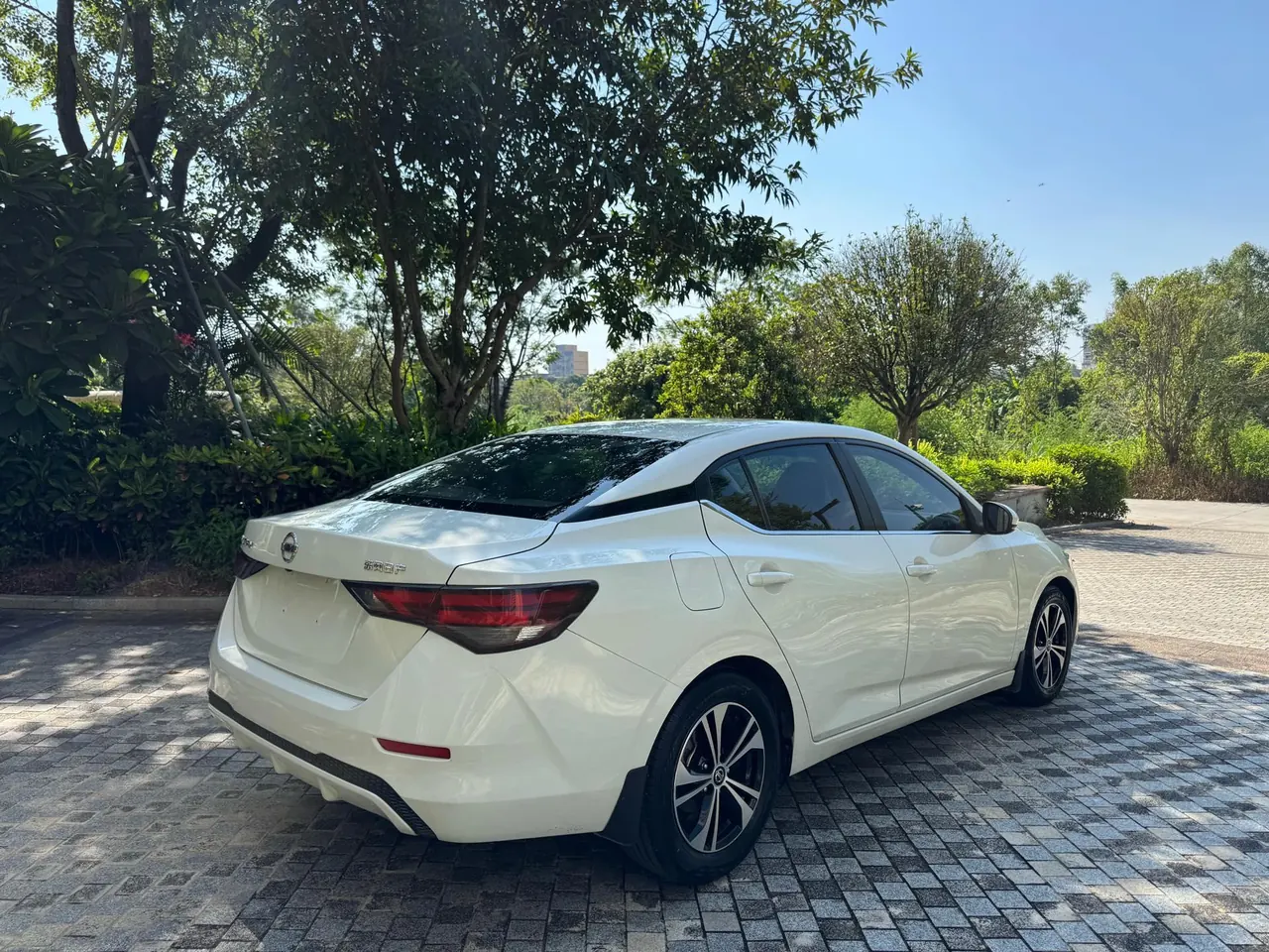 Nissan 2021 Sylphy 1.6 Stepless XL Smart Edition Automatic Gear 5