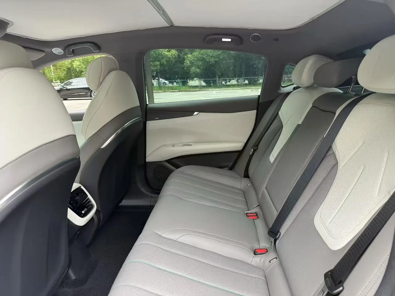 ChangAn Deepal 2022 SL03 1.5 1200 Range-extended Automatic Gear 3