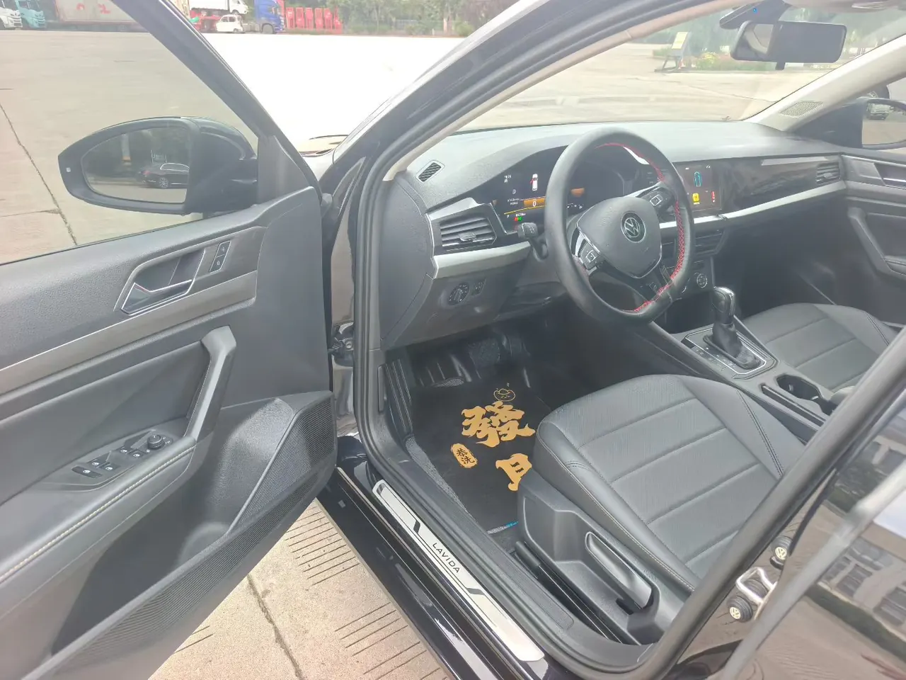 Volkswagen 2022 Lavida 1.5 Vision Edition Automatic Gear 3