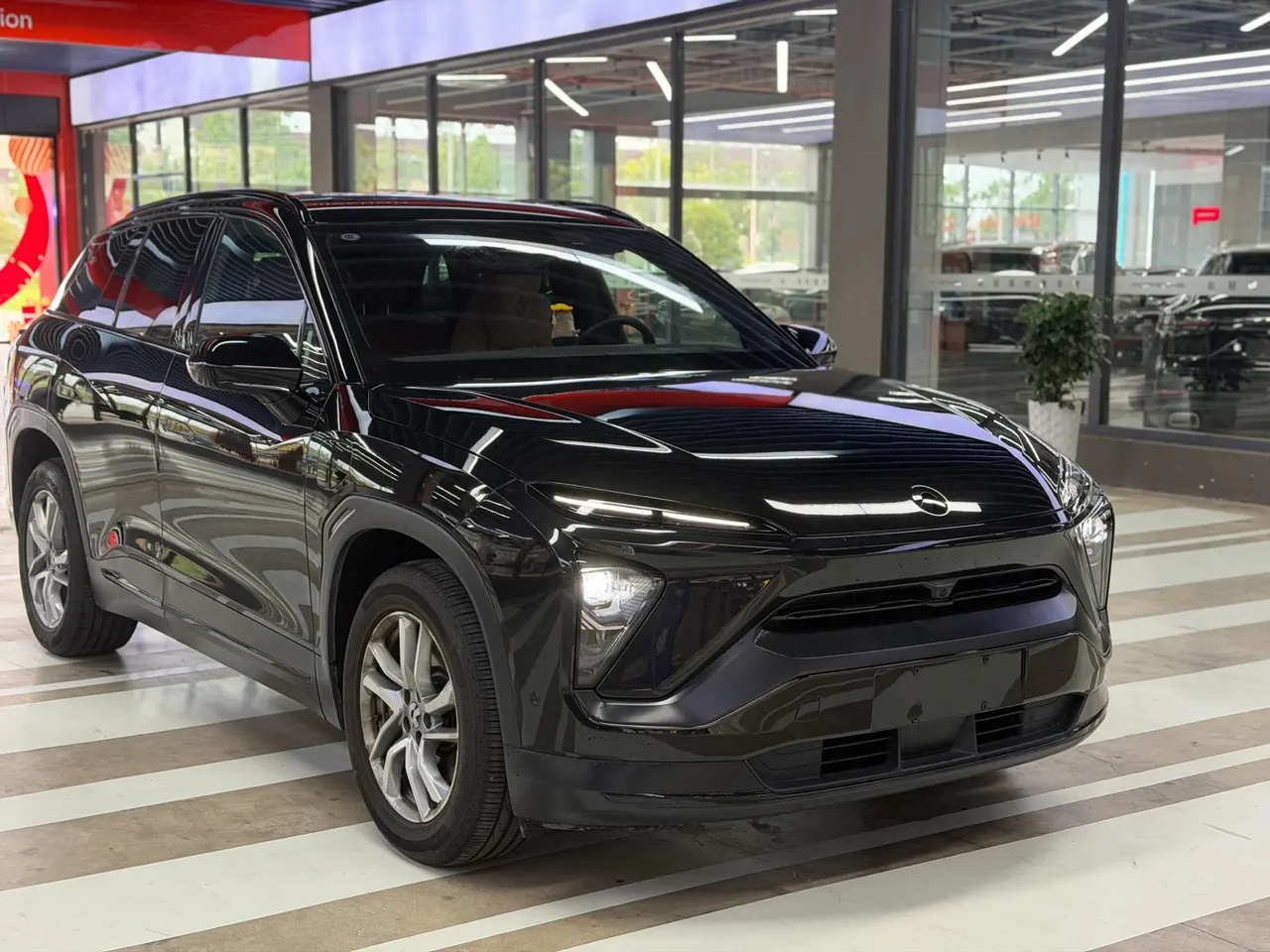NIO 2022 ES6 75kWh Sports Edition Automatic Gear 3