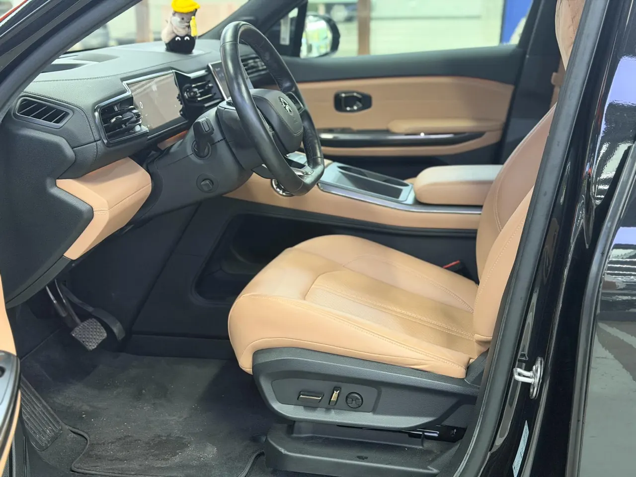 NIO 2022 ES6 75kWh Sports Edition Automatic Gear 4
