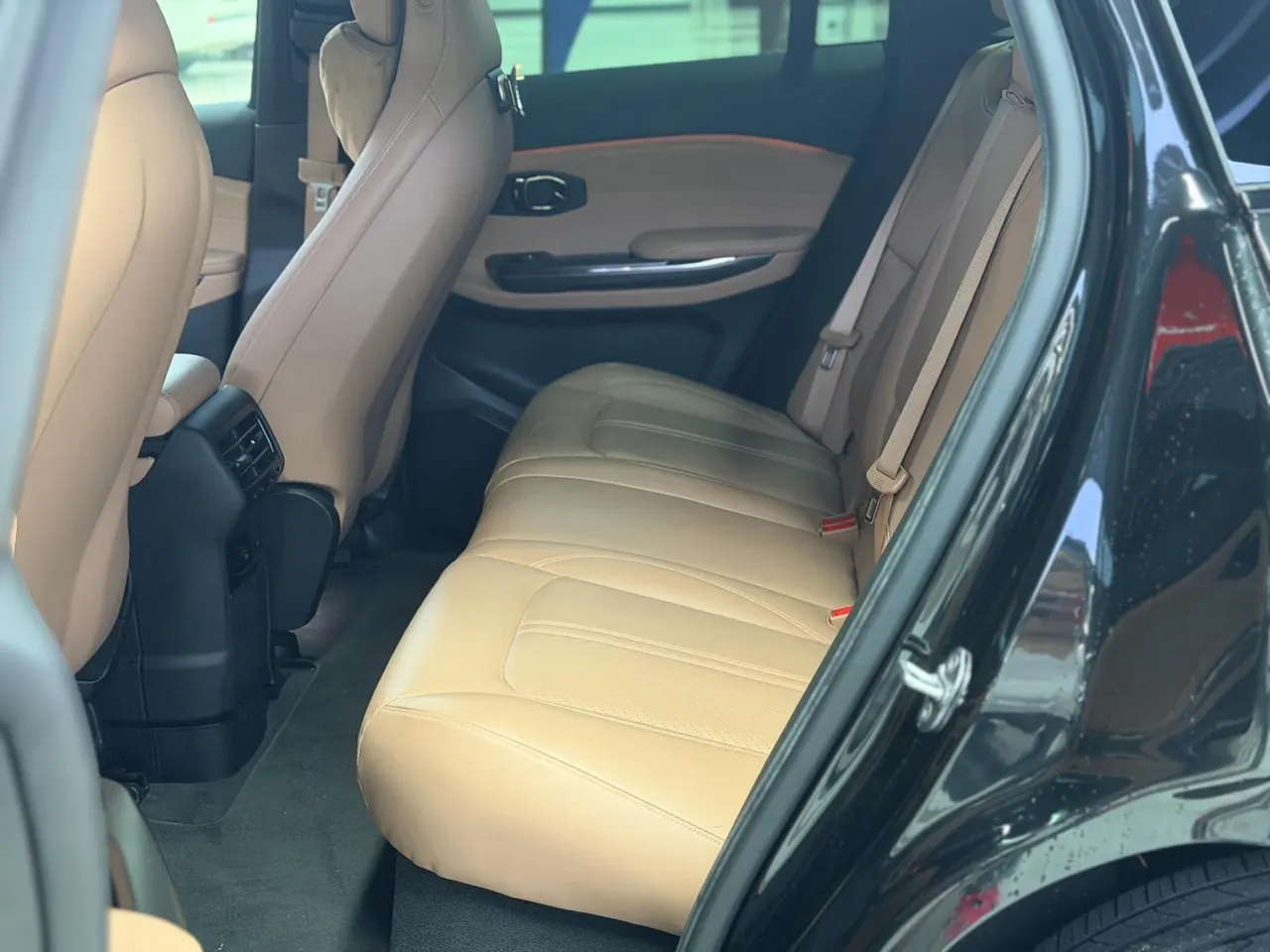 NIO 2022 ES6 75kWh Sports Edition Automatic Gear 5